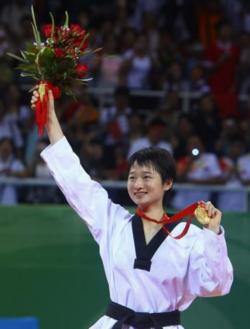 � �������